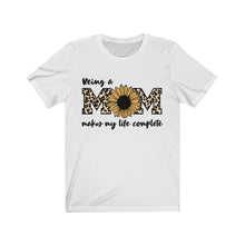 Load image into Gallery viewer, Mom Sunflower Short Sleeve Tee